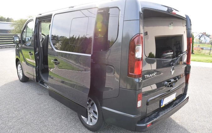 Renault Trafic cena 146200 przebieg: 64000, rok produkcji 2020 z Kielce małe 781